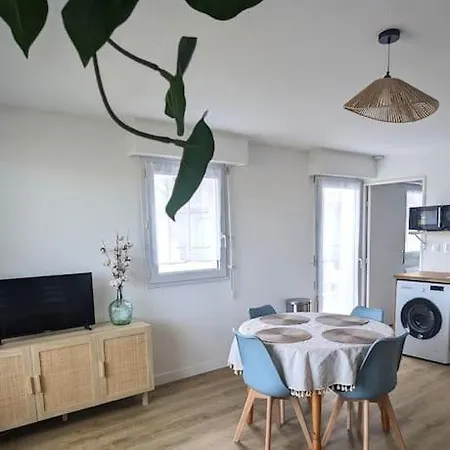 Les Voisins De L'hippodrome *