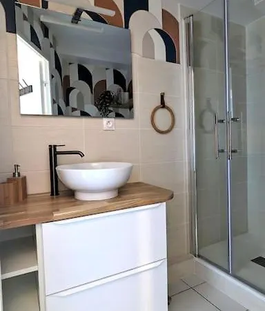 Les Voisins De L'hippodrome Apartment