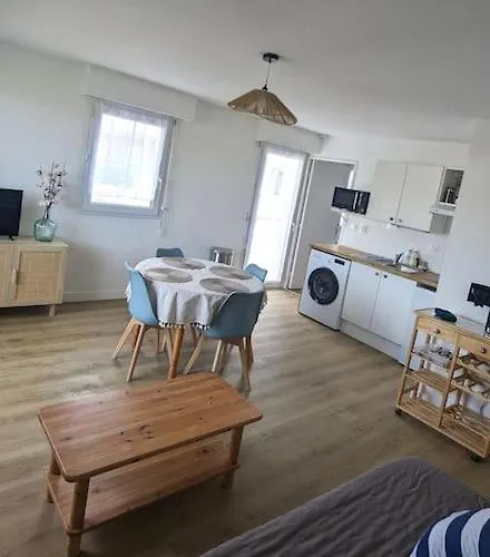 Les Voisins De L'hippodrome Pornichet